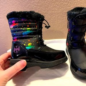 Totes size 8 Toddler Snow Boots